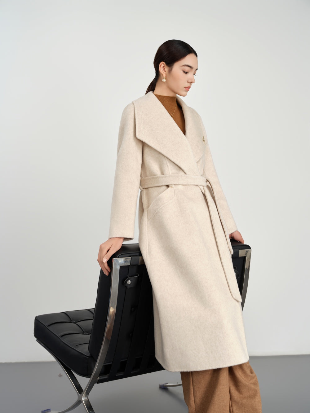 Large lapel long wool-cashmere coat